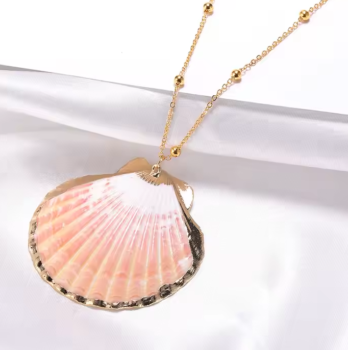 Collar Boho de caracola marina natural