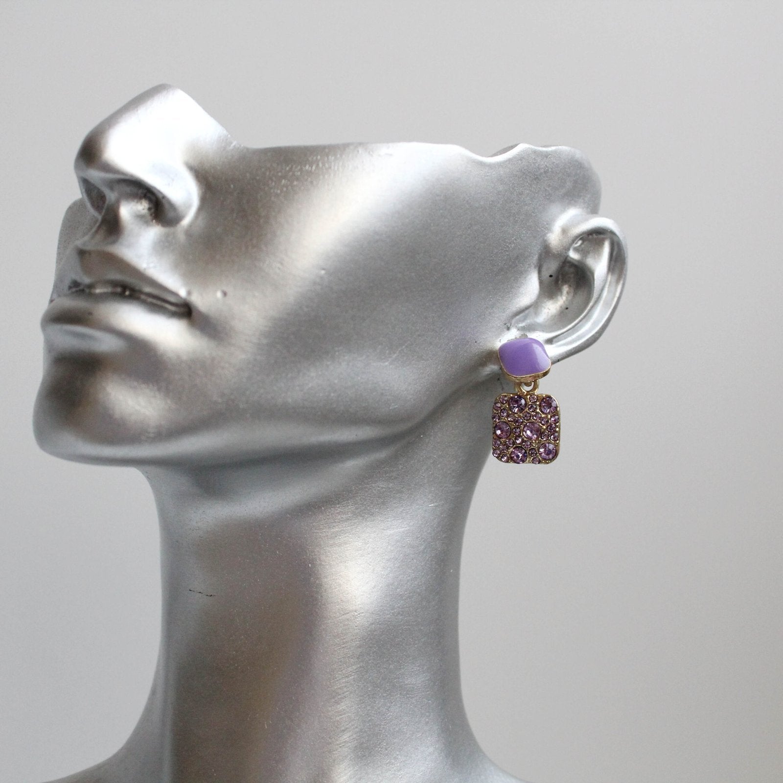 Arete cuadrado con circones