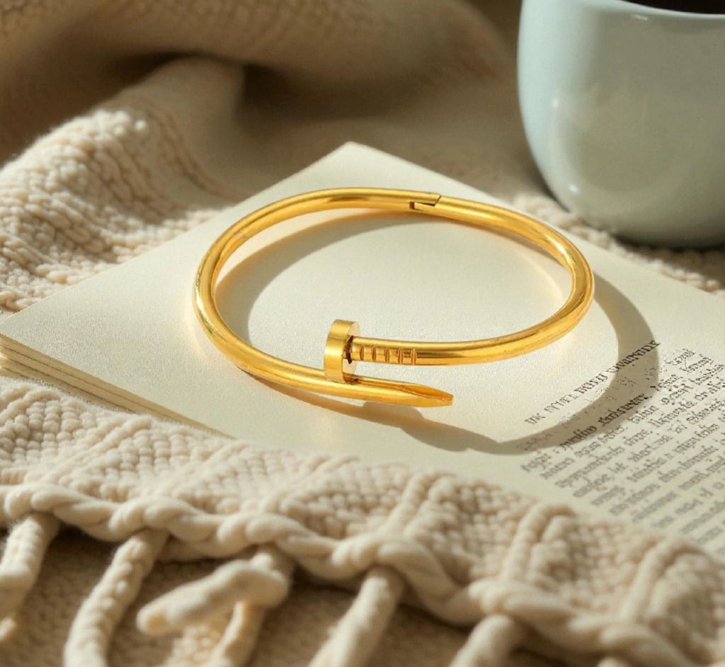 Brazalete clavo de la buena suerte