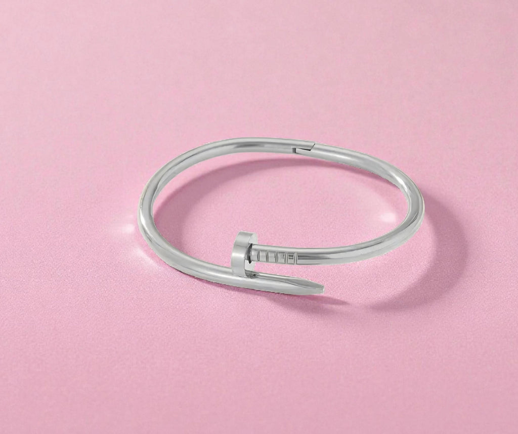 Brazalete clavo de la buena suerte